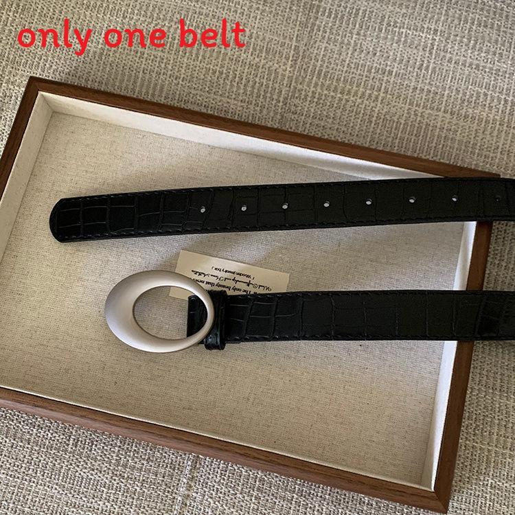 Pu Leather Retro Red Crocodile Pattern Belt For Women Fashion Accessory