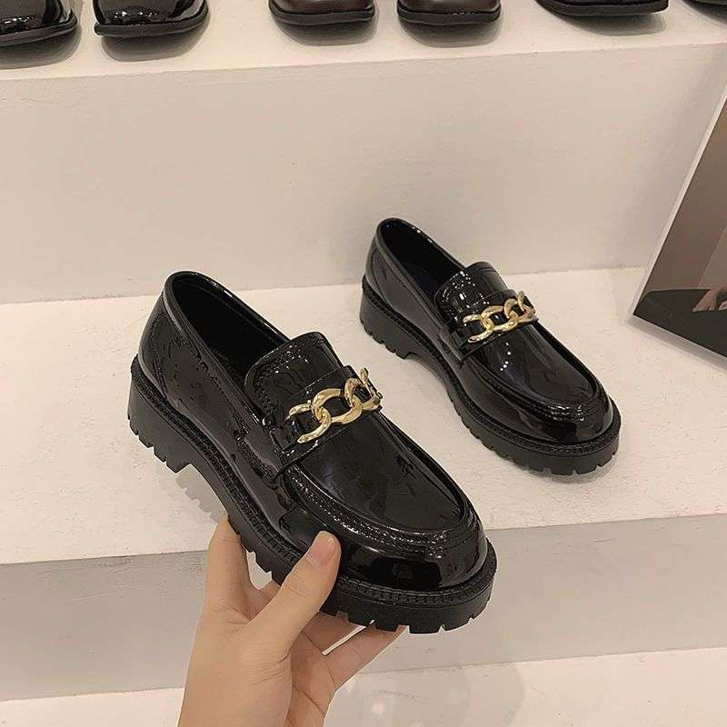 Platform loafers women's 2025 new thick-heeled single shoes British retro single shoes chain women's spring and autumn versatile small leather shoes
