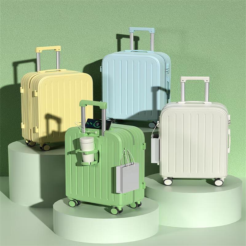 GoTrip Durable Spinner Suitcase