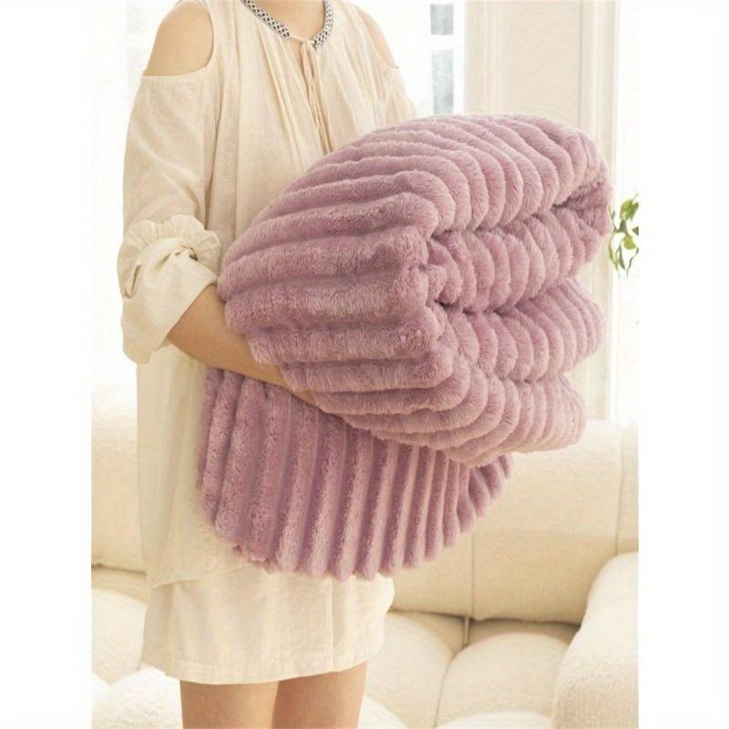 1pc Chunky Striped Plush Blanket, Wide Striped Faux Rabbit Fur, Milk Fleece, Flannel Throw Blanket for Leisure Nap, Office Siesta Lap Blanket