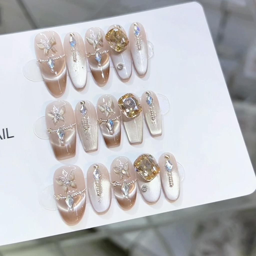 Pure Hand-made Phototherapy Wears Armor, Cat Eye Butterfly Finished Products, Can Be Removed Using Nail Art Patches