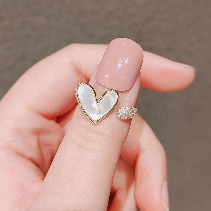 Adjustable Opening Heart Ring for Women Vintage Zircon Pearl Butterfly Finger Rings Female Wedding Party Luxury Jewelry Gifts