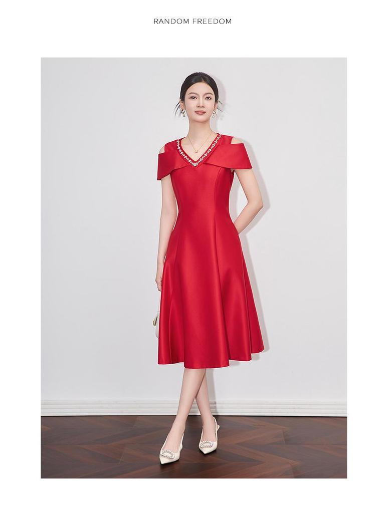 Elegant French V-Neck Off-Shoulder Summer Evening Dress - Light Luxury Studded Waist-Hugging Design