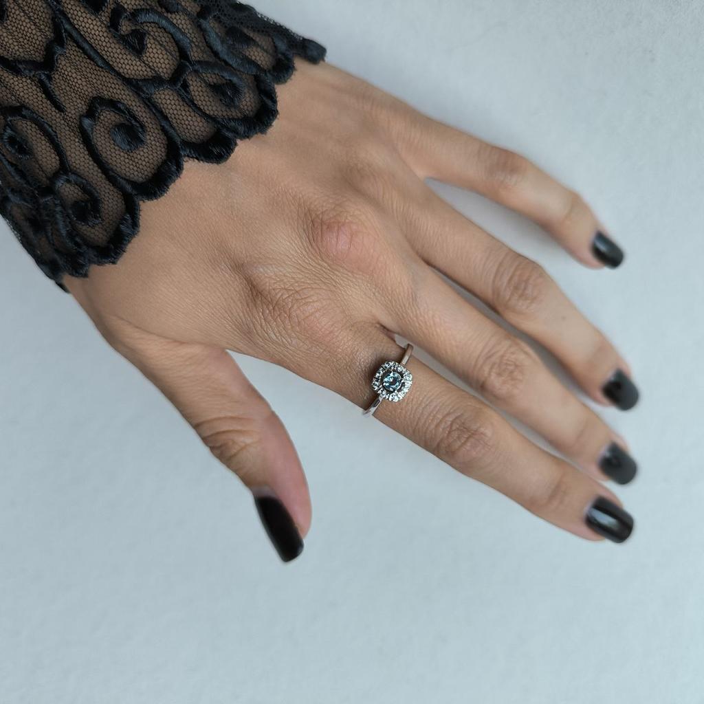 Серебряное кольцо с натуральным топазом 0.42ct, вес изделия 2,07 гр (2188506)