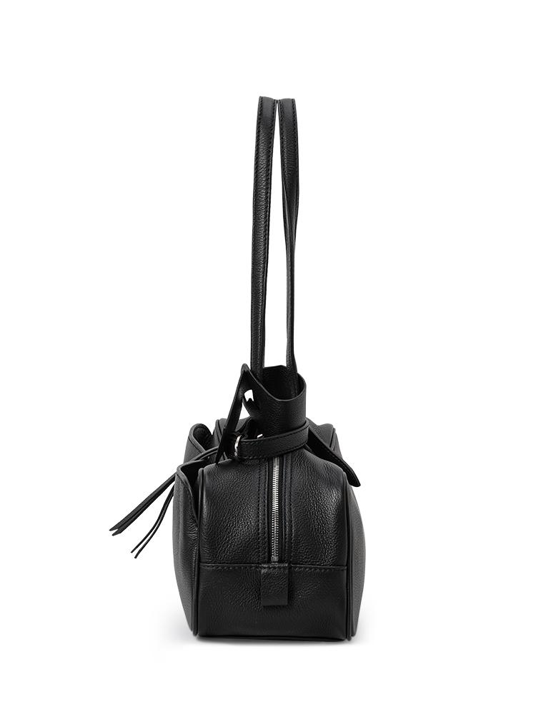 Women's Genuine Leather Duffel Bag Black Handbag with Zipper Closure – Minimalist Shoulder Bag for Work & Travel