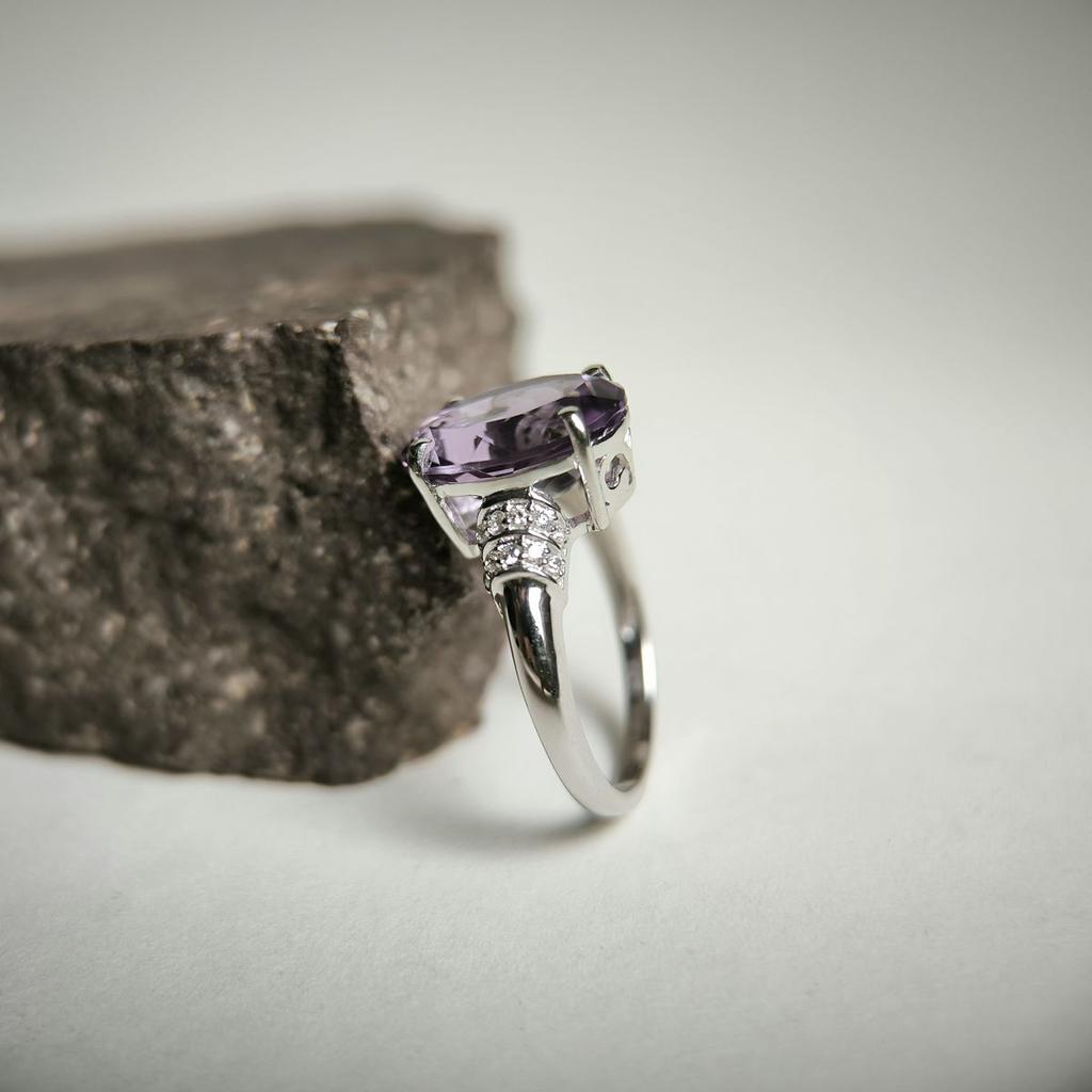Silver Ring with Natural Amethyst 5.397ct, Item Weight 4.19 G (2189299)