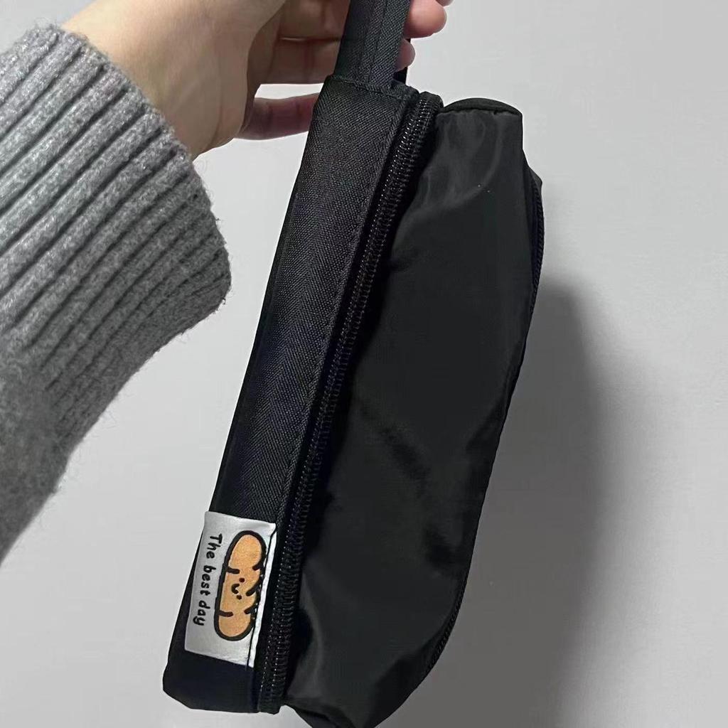 Japanisches, zweilagiges Klappetui – Großes Fassungsvermögen, schlichtes schwarzes Design