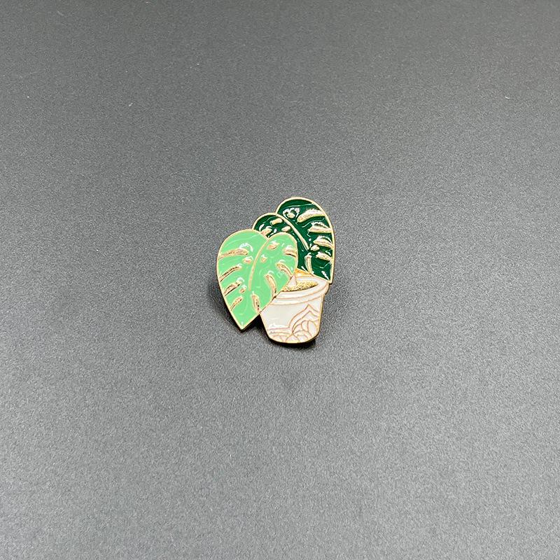 Versatile Cactus Plant Drip Oil Alloy Brooch - Metal Pin for Clothing, Bags, and Shoes
