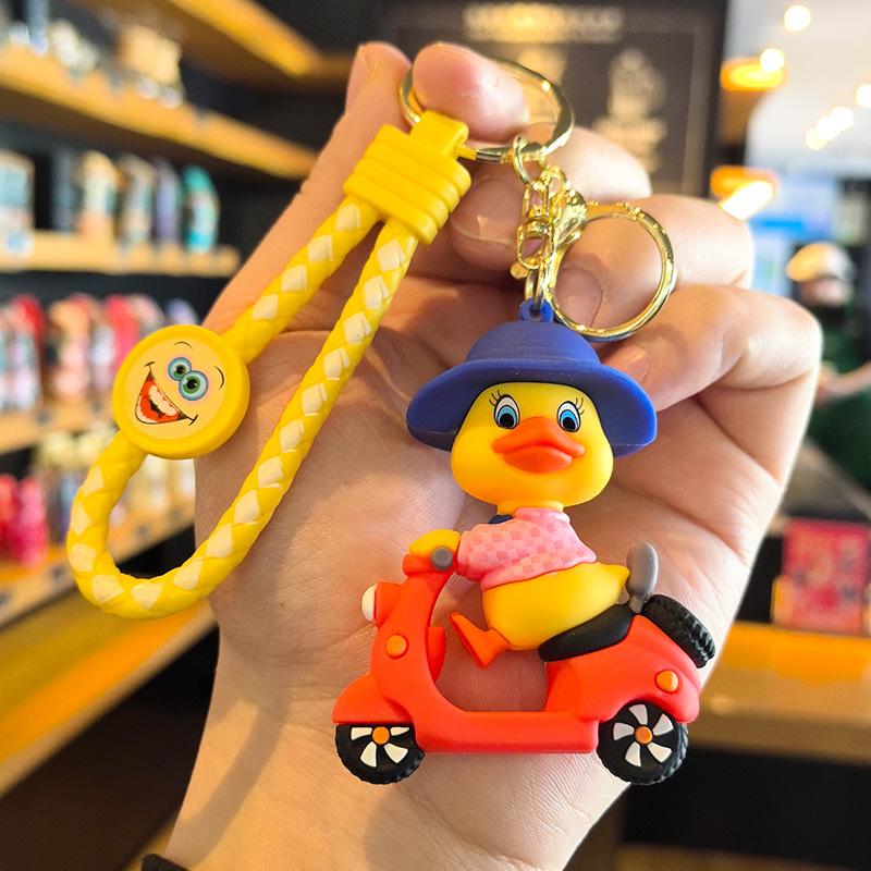 

Little Duck Keychain Duck Cartoon Cute Couple Personalized Gifts Y2k Fashion Toys Anime Boyfriend Doll Machine Student Gift Gift