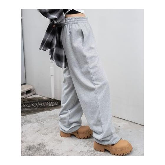 [Wego] Sweatshirt, Wide Pants, Trousers, Bottoms, Sweatpants, Room Wear, Dance Wear, Gift, Present, Clothes, Autumn Clothes, Winter Clothes, Women's