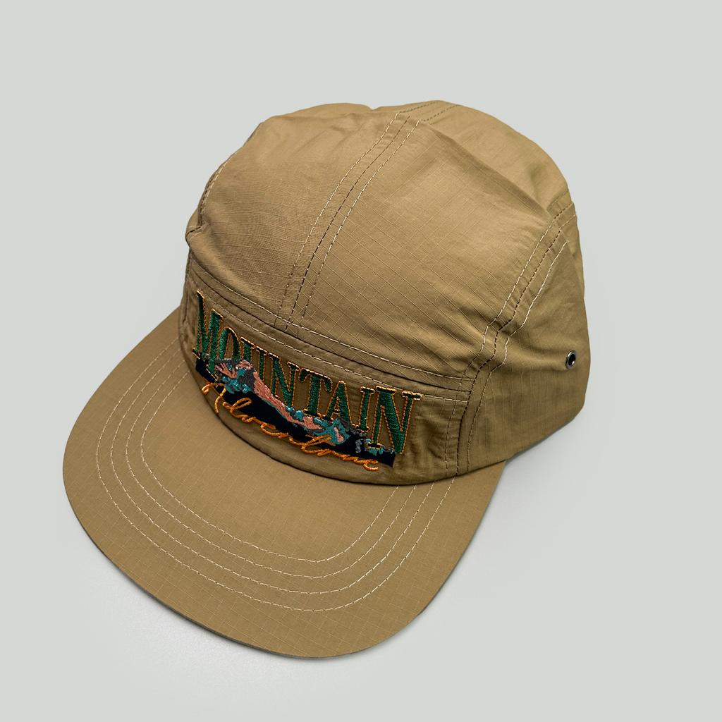 Spring And Summer Retro Quick-Drying Mountain Peak Letter Embroidered Baseball Cap Men'S And Women'S Sunshade Flat-Brimmed Breathable Cap