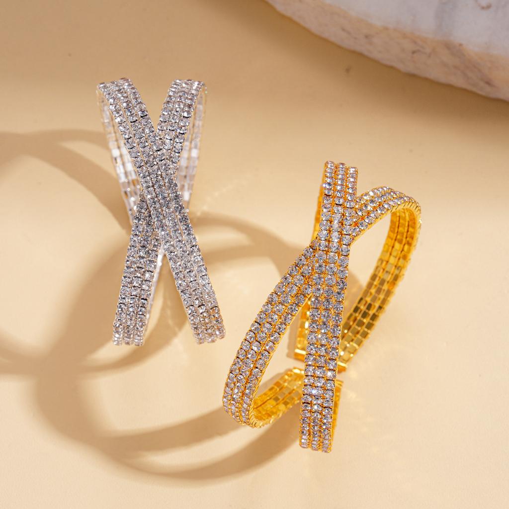 Diamond-encrusted geometric round cross-opening bracelet light luxury exquisite temperament bracelet jewelry