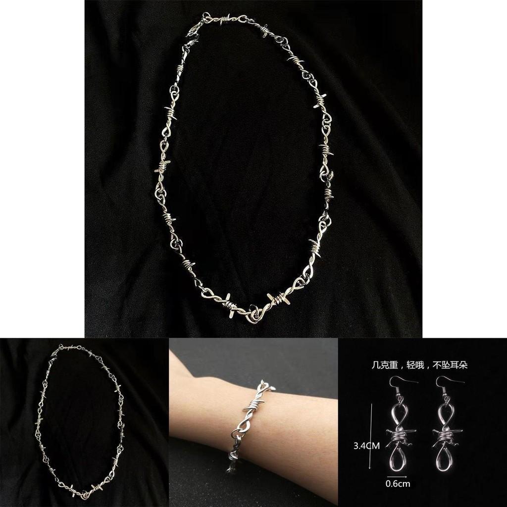 Edgy Ins Retro Thorn Necklace Eye-catching Metal Design Perfect For Hip Hop Street Style And Fashion Enthusiasts