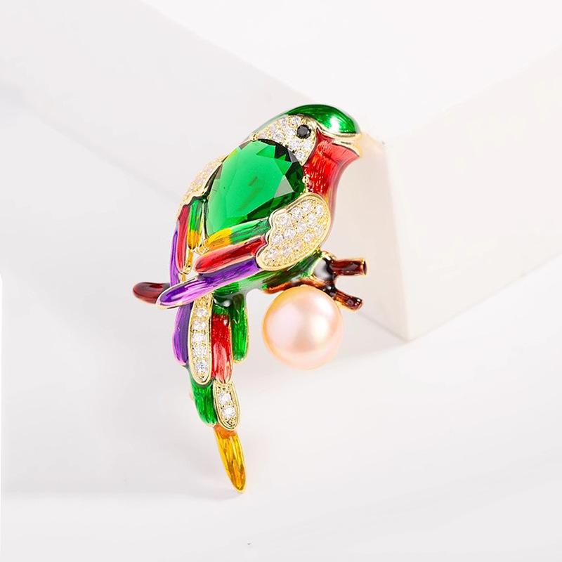 Enamel Parrot Brooch, High-End Female Niche High-End Design, Bird Brooch, Personalized Accessories