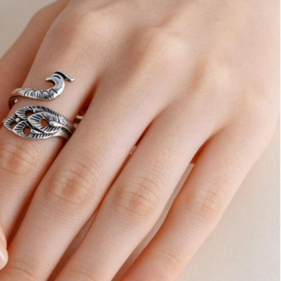 Adjustable 3D Silver Peacock Ring - Retro Women's Jewelry Piece