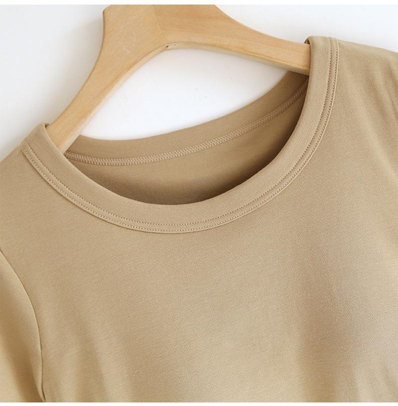 Tricou pentru femei cu mânecă scurtă, cu pernuțe pentru sâni, gât rotund și tiv cu coadă de rândunică