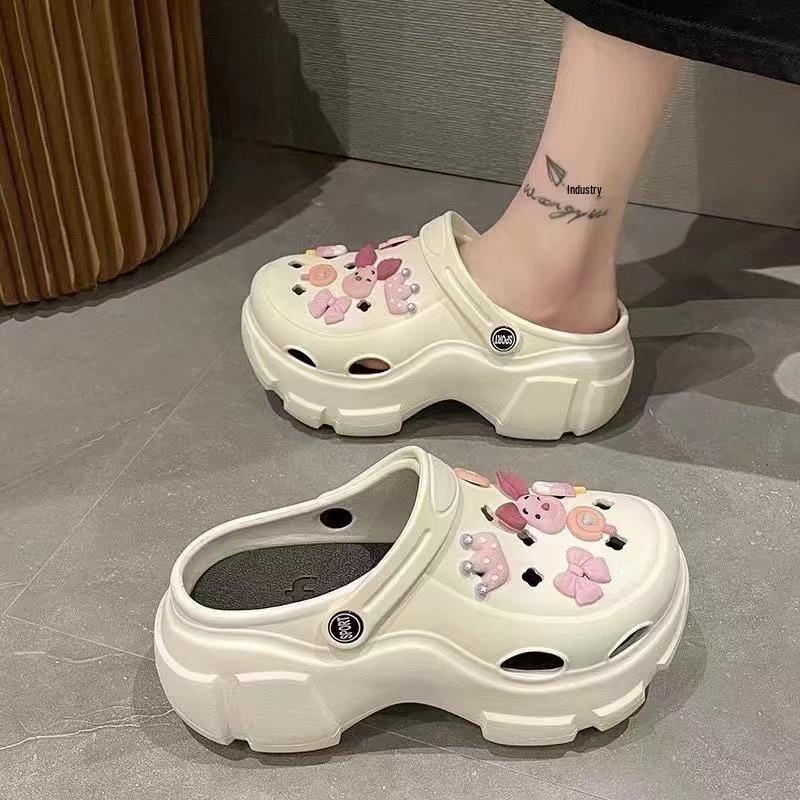 Women's Thick-Soled Height-Boosting Clogs: Stylish Non-Slip, Breathable, Closed-Toe for Outdoor, Office, Operating Room, or Summer Wear.