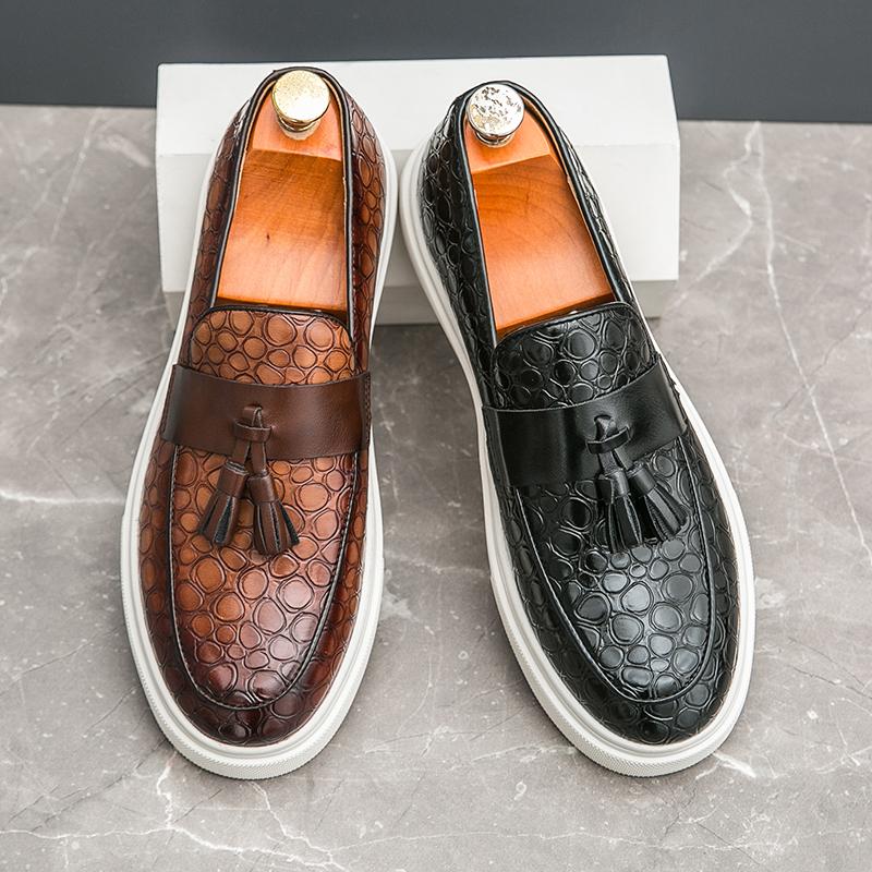 New Flat Leather Shoes Mens Board Shoes Classic Casual Shoes Fashion Tassel Shoes Party Shoes Business Office Shoes High Quality