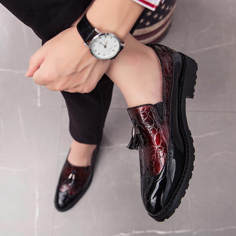 Fashion Fashion Leather Loafers Men Shoes Brogue Business Dress Pointed Oxford Shoes Fashion Platform Casual Shoes Men Driving Moccasin