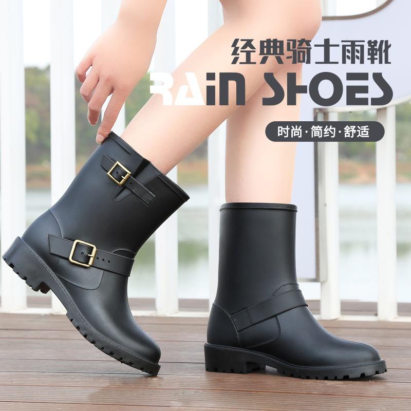 Women's rain shoes women's fashion outer wear locomotive boots upper and lower buckles classic fashion medium tube waterproof and non-slip rain