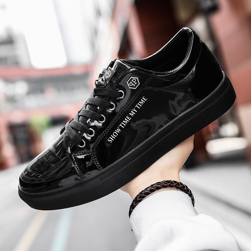 

Новые осенние туфли из глянцевой лакированной кожи, мужские туфли для серфинга, молодежная повседневная обувь, мужская корейская версия, модная обувь, обувь для парикмахеров 39 чёрный