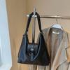 Retro commuter tote bag women's new versatile large-capacity shoulder messenger bag multi-functional backpack