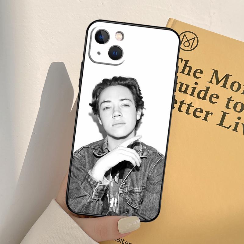 

Carl Shameless Phone Case For iPhone 17 16 15 14 13 11 12 Pro Max mini XR 16e 15 16 Plus 17 Air Full Cover iPhone 16 Pro
