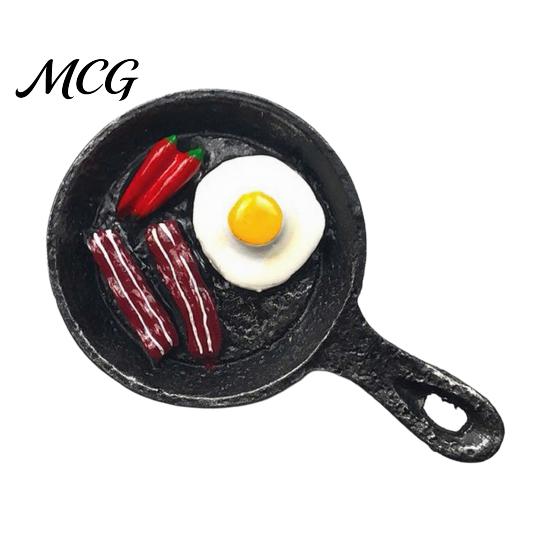 Refrigerator Decor Magnet Simulated Egg Magnet, Resin 3D Decorative Fridge Cartoon Memo Notes Photo Holder for Home Kitchen Office