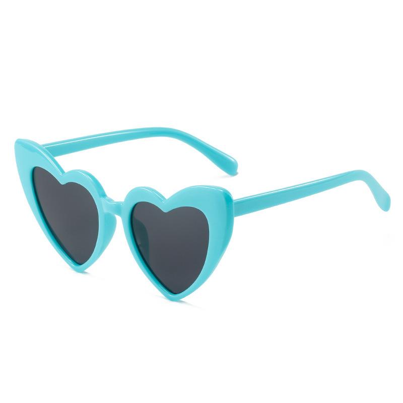 Fashion new love women's sunglasses European and American trend hinge tooth peach heart sunglasses personalized glasses