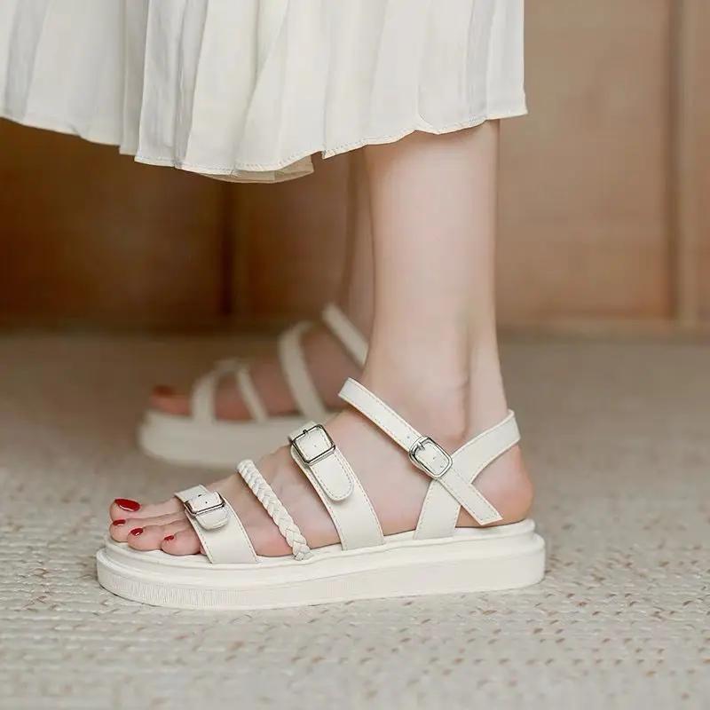 Mote Romersk Stil Flate Gummi Damesko Engros på Tilbud De Beste Chic og Elegante Sommersko Salg Luksus 2025 Sandaler for Kvinner