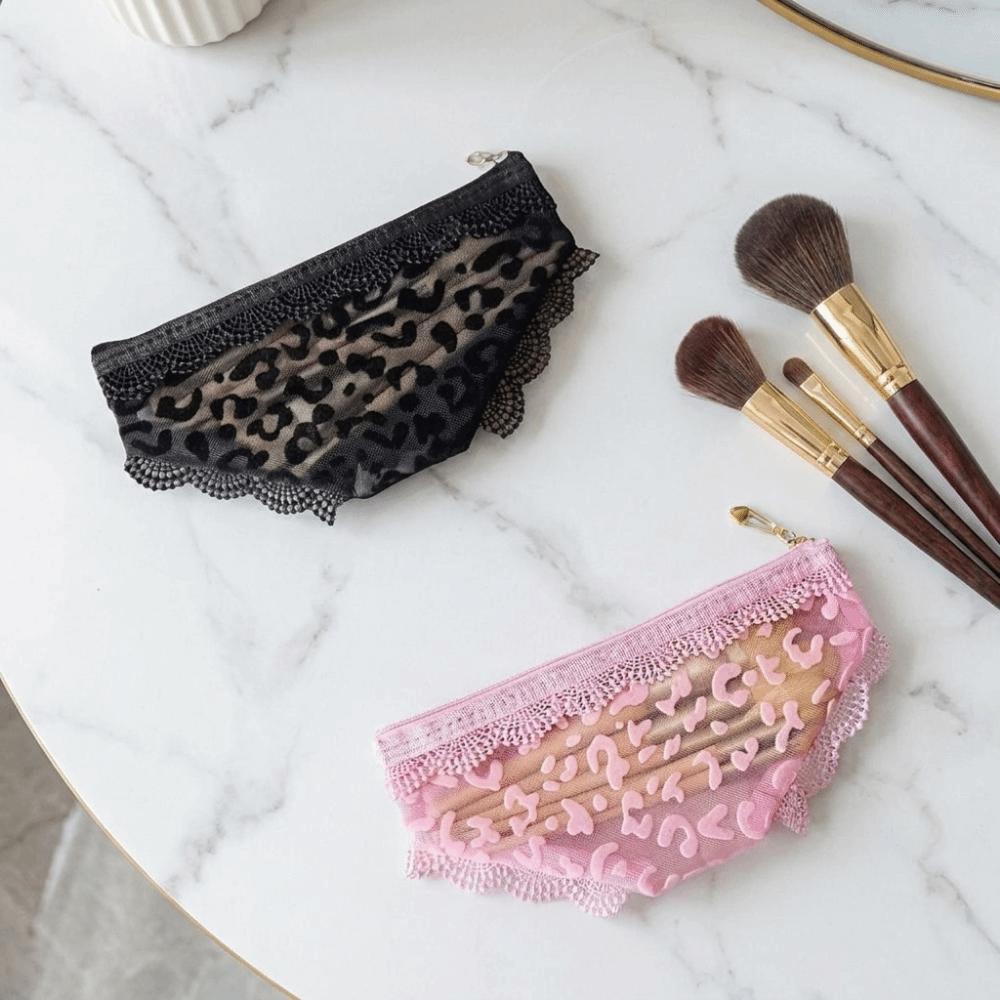 Decorative Makeup Storage Pouch Mesh Travel Storage Bag Creative Briefs Shape Cosmetic Bag  Travel