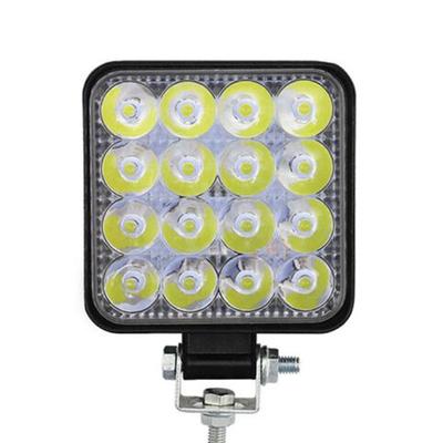 Lumină de lucru rezistentă la apă Proiector rezistent la șocuri 48W 16 LED Conducere în teren