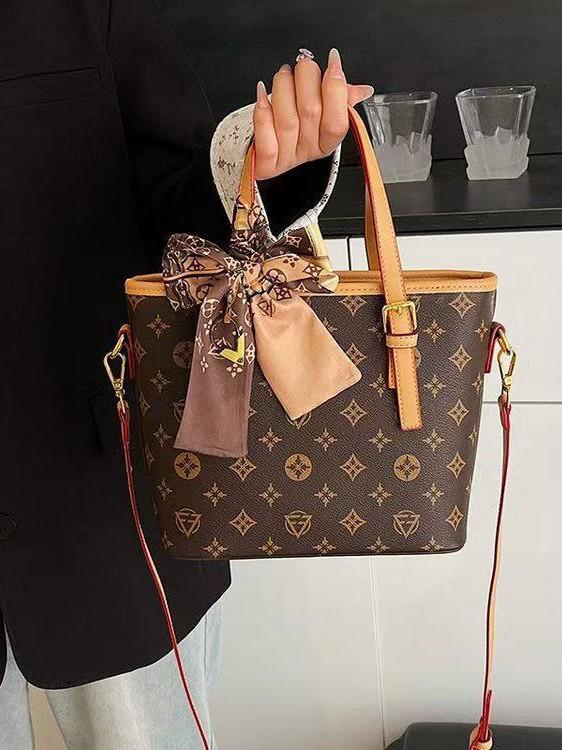 2025 Popular Women's Luxury Commuter Bag: Stylish Handbag and Crossbody for Ladies