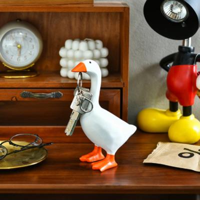 1pc Magnetic Goose Key Chain Home Decoration Sculpture Office Desk Decoration Resin Goose Duck Sculpture Tool Rack Home