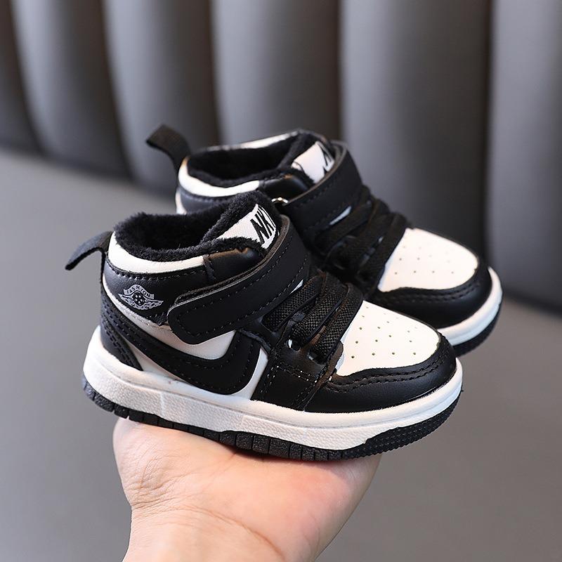 Sports Shoes, Unisex Children's Skateboard Shoes, Winter Cotton Shoes, Korean Style Baby Shoes for Boys and Girls, Soft-Soled Walking Shoes.