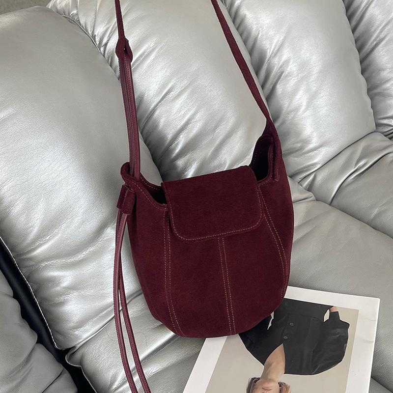 High-end Leather Single-shoulder Underarm Bag Fashionable Soft Leather Laid-back Style Crossbody Saddle Bag