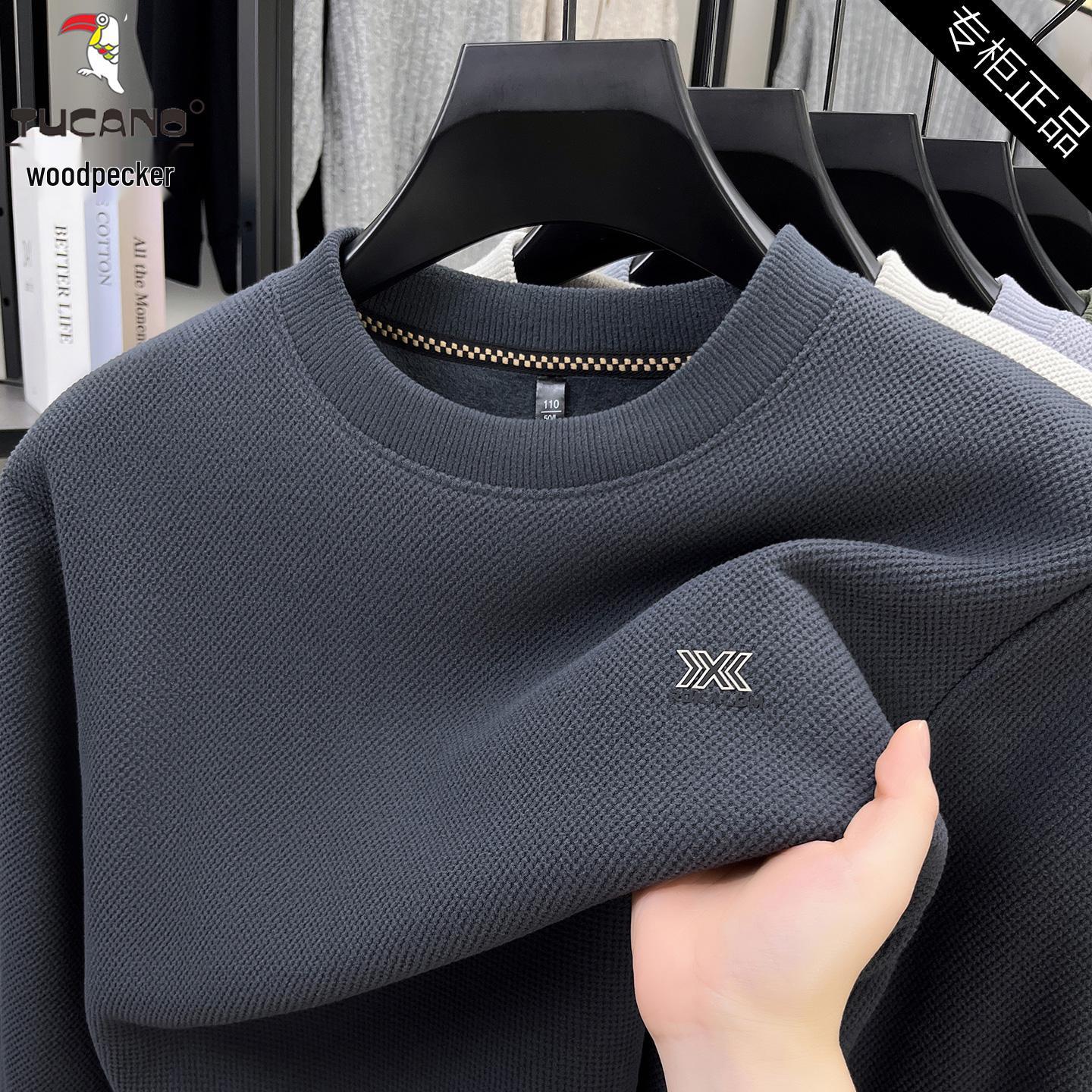 Woodpecker Men s Winter Plush Hoodie - Thick, Warm, Long Sleeve Loose T-shirt for Middle-aged 4XL (180-200 jin)