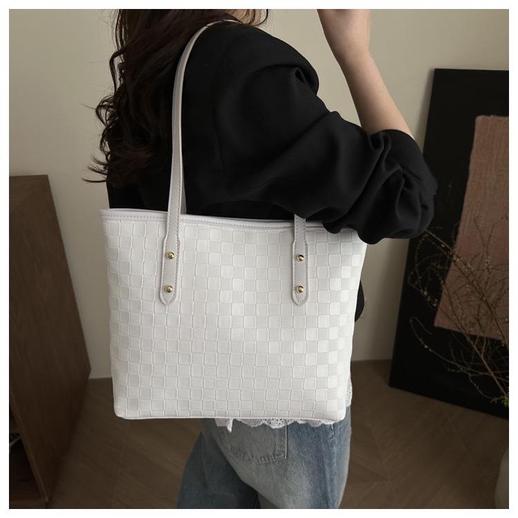 2025 Autumn Trendy Checkered Tote Bag - Large Capacity Shoulder & Handheld Design