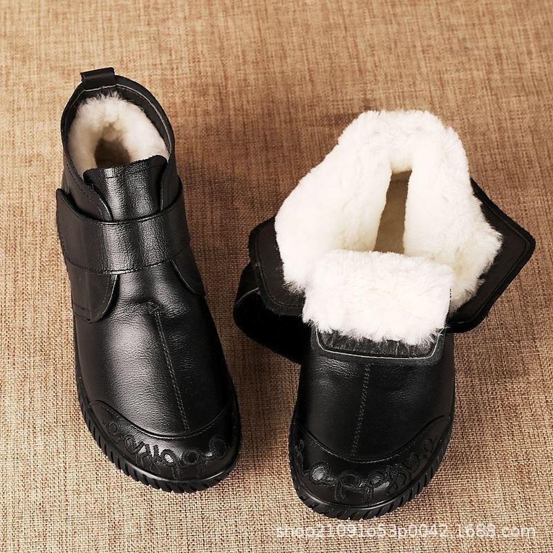 Fashion Winter soft soled non slip flat bottom boots anti cold plush insulation  comfortable versatile cotton boots for daily leisure