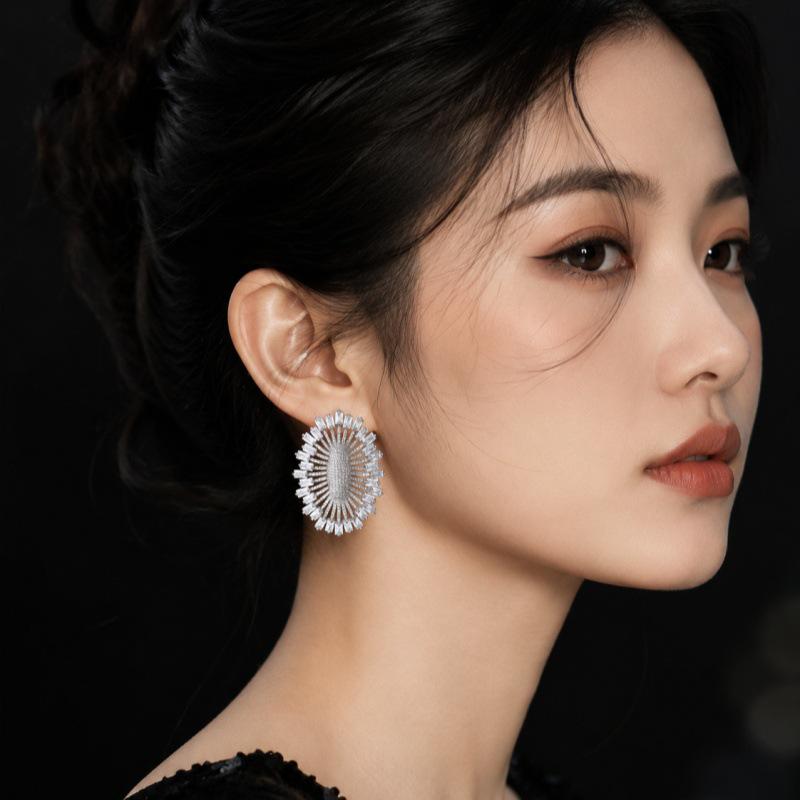 European American Luxury Zircon Earrings: Fashionable S925 Sterling Silver Hollow Ear Studs for Women