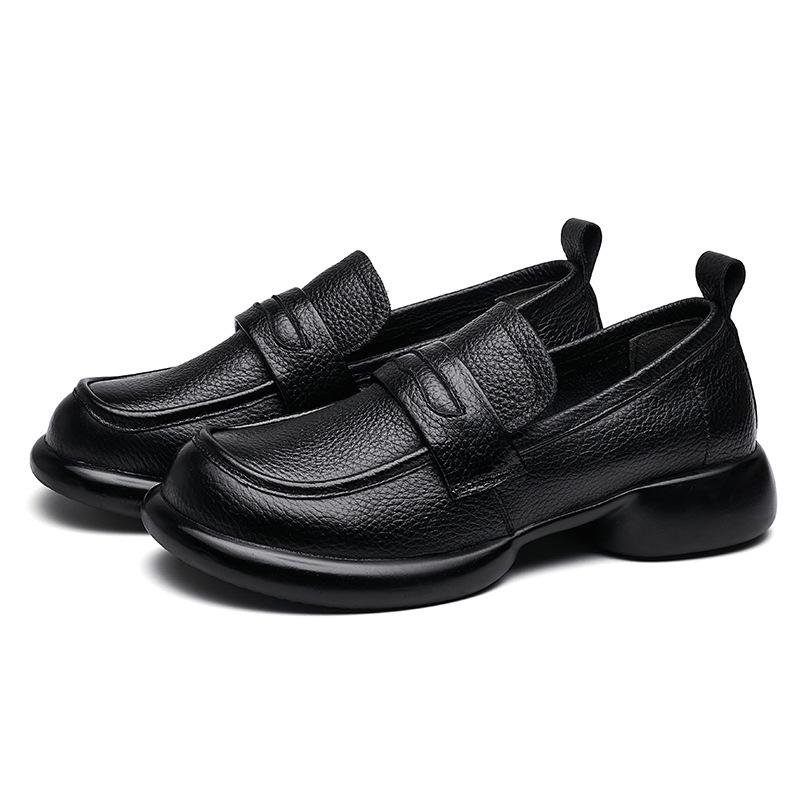 Genuine Leather Soft Sole Loafers for Women - Plus Size 43, Comfortable Slip-On Shoes with Thick Soles for Middle-Aged and Elderly
