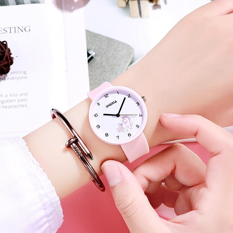 Ultra-Thin Candy-Colored Silicone Watch Dial For Girls, Junior High School Students, Simple And Versatile Jelly Strap