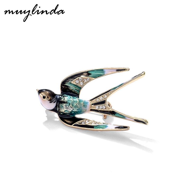Swallow Brooch for Women. Accessory Imitation Enamel Brooch for Simple Sweater Pin, Elegant Design.