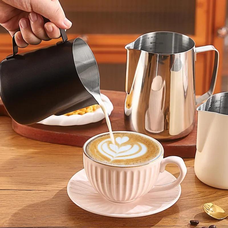 304 Stainless Steel Coffee Milk Frother Jug With Scale Cafe Barista Professional Steam Espresso Coffee Latte Art Kitchen Tools