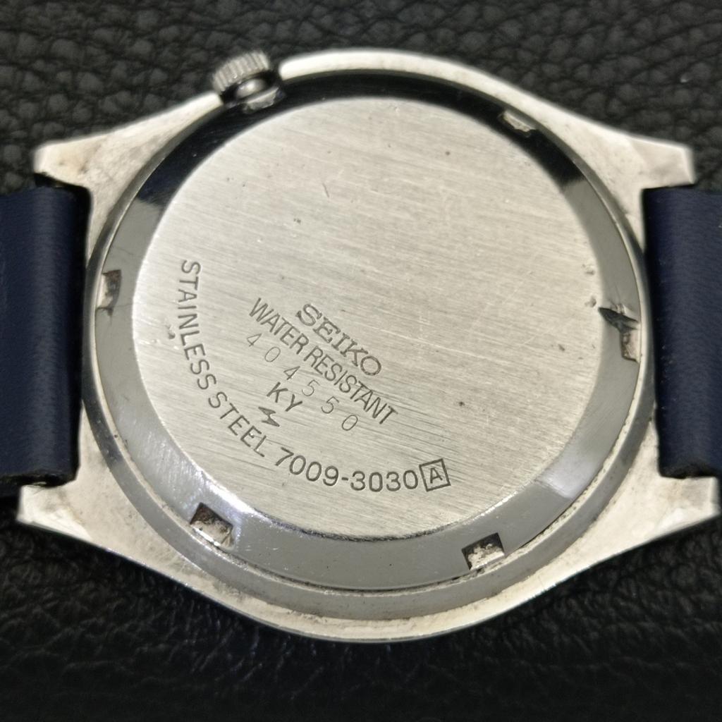 SEIKO 5 AUTOMATIC JAPAN MENS VINTAGE BLUE COLOR DIAL WATCH a701529-5 R206b-a701529