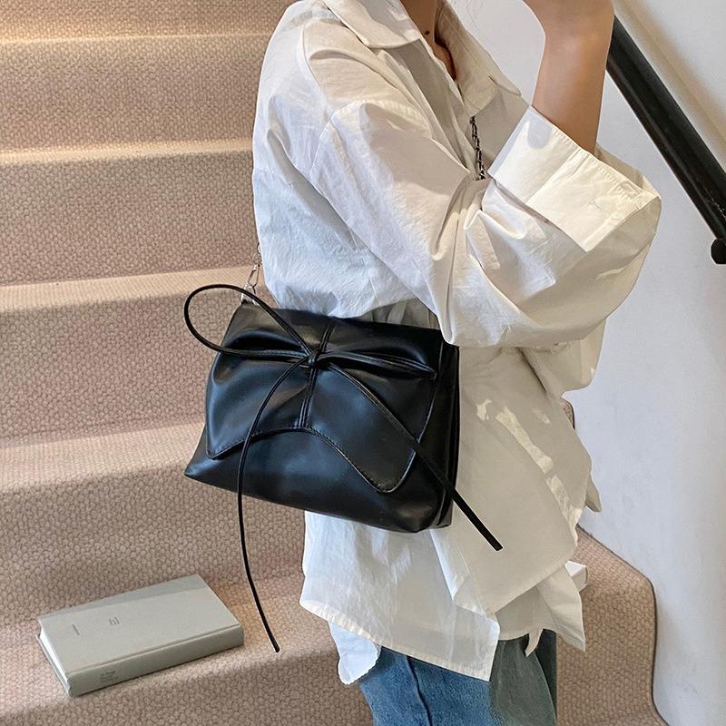 New Fashion Bow Fresh and Beautiful Niche Pleated Armpit Bag Casual Versatile Single Shoulder Messenger Bag Women