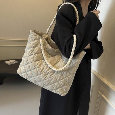 Damentaschen – Geräumige Taschen
