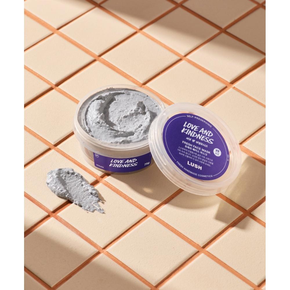 

Lush Love Kindness 75g Fresh Face Mask Mask Pack NONE