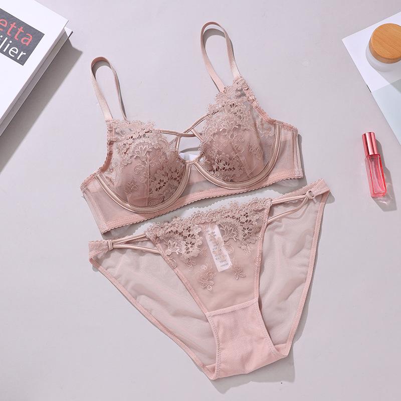 French Embroidered Sexy Lace Bunny Ears Underwear Set Breathable Large Breasts Small Gathered Bra for Women