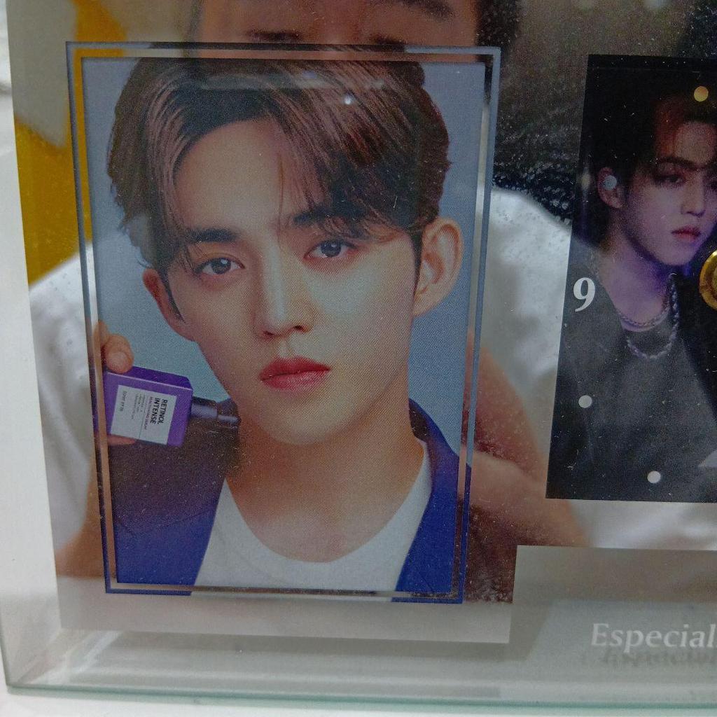 [USED] K-POP Acrylic Stand Clock SEVENTEEN S.Coups